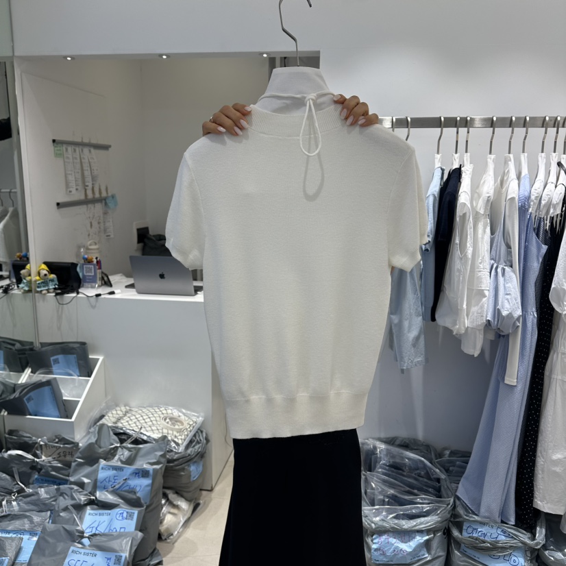 RICH SISTER韓國直郵女裝新款熱賣26夏季針織衫含小包迷你包RICH SISTER針織衫