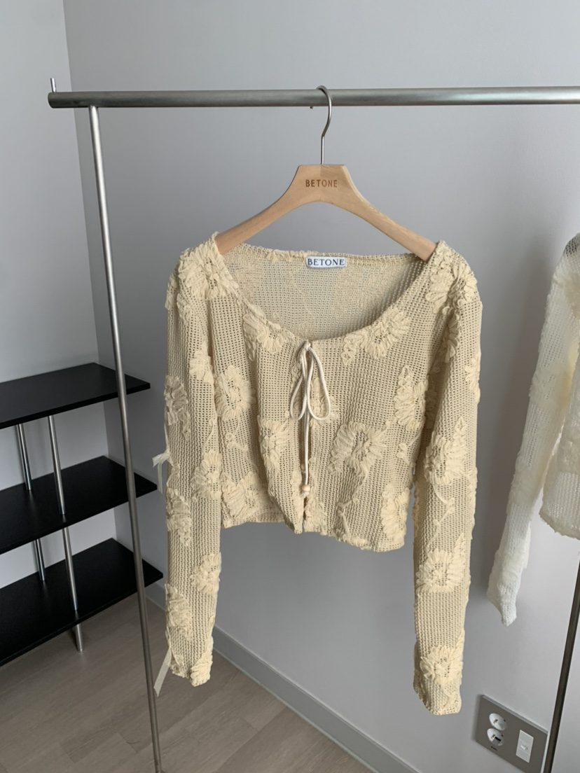 BETONE韓國直郵實拍女士新款休閑26夏季時尚襯衫蕾絲衫花朵BETONE襯衫/蕾絲衫圖色2