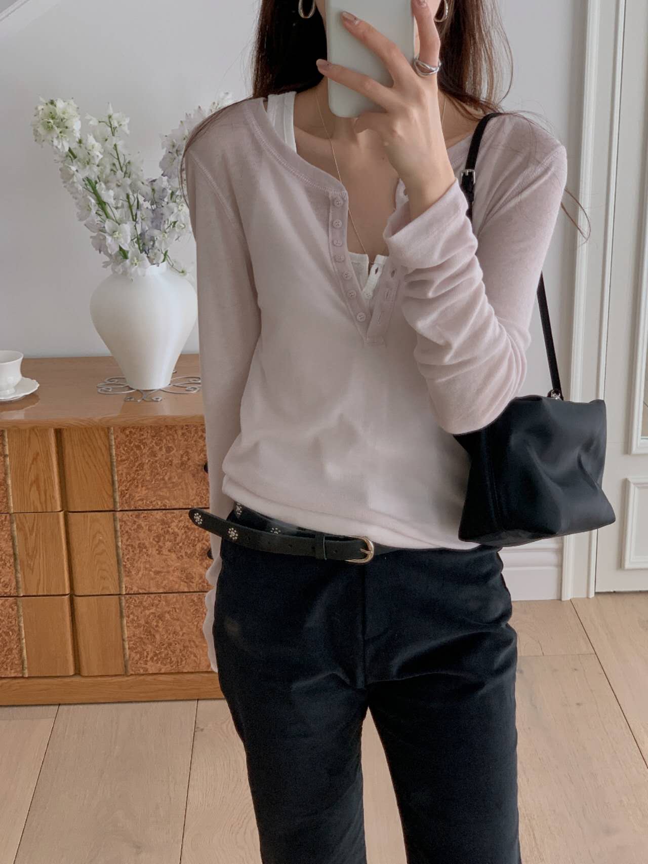 FIKA東大門實拍韓國女裝新品熱賣26春夏推薦長袖T恤不含內搭FIKA長袖T恤