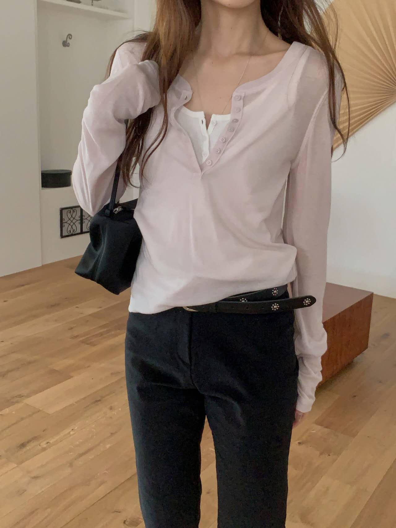 FIKA東大門實拍韓國女裝新品熱賣26春夏推薦長袖T恤不含內搭FIKA長袖T恤圖色1