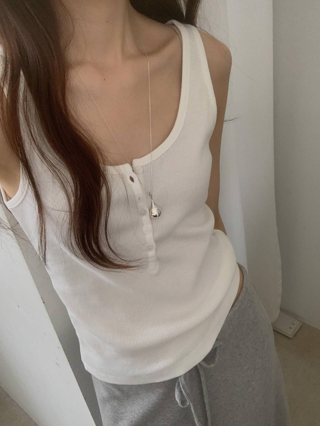 FIKA韓國代購女裝新款職業推薦熱賣人氣休閑26春夏吊帶背心FIKA吊帶/背心