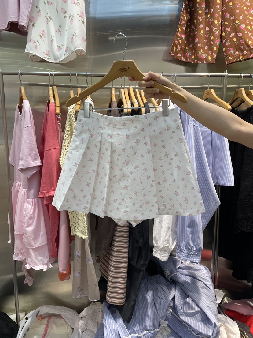 MENDL S韓國直郵女裝新款26春夏推薦真品熱賣短裙棉布褶皺MENDL S短裙圖色1