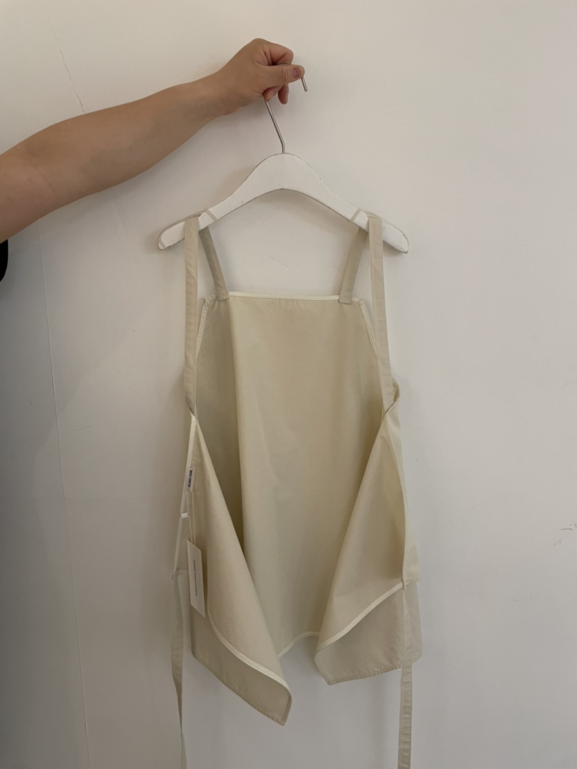 JEONG GAM STUDIOS韓國代購女士新款推薦人氣熱賣吊帶背心JEONG GAM STUDIOS吊帶/背心