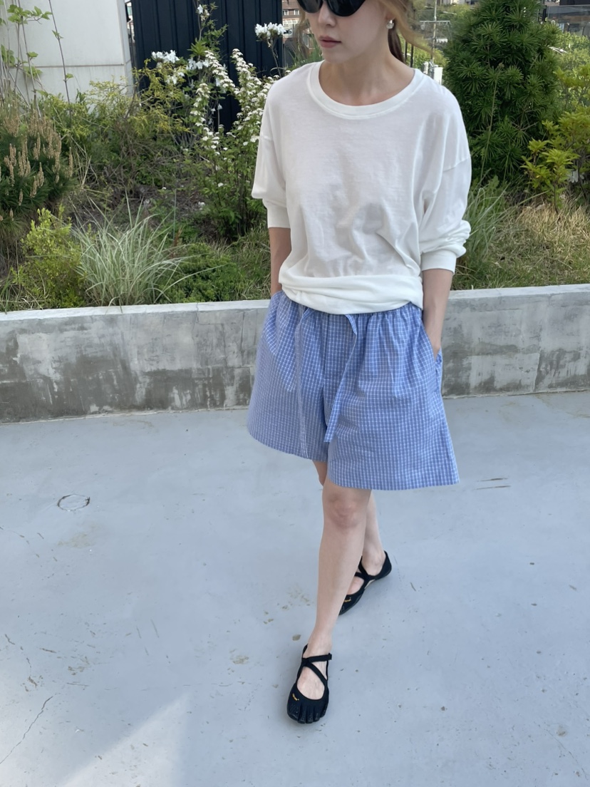 JEONG GAM STUDIOS東大門實拍女裝新品職業熱賣推薦短褲JEONG GAM STUDIOS短褲