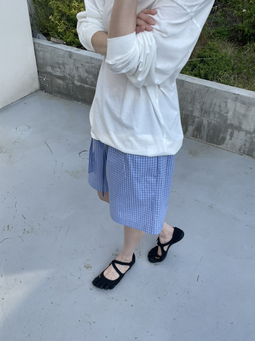 JEONG GAM STUDIOS東大門實拍女裝新品職業熱賣推薦短褲JEONG GAM STUDIOS短褲