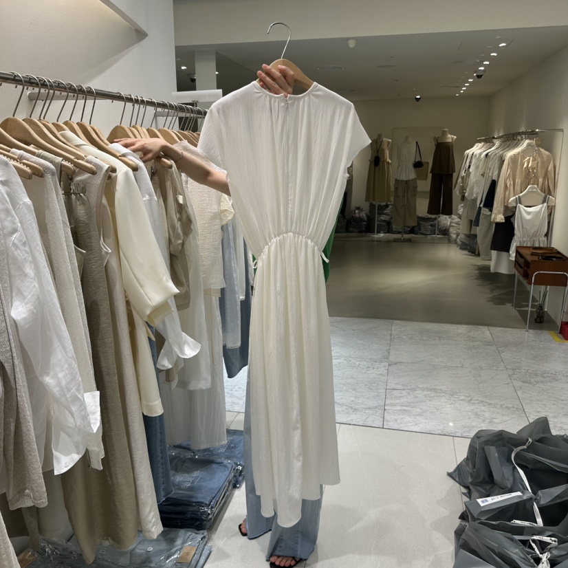 BLUEI-D/N SHARP東大門代購女士新款熱賣26春夏連衣裙Blue i-d/N SHARP連衣裙