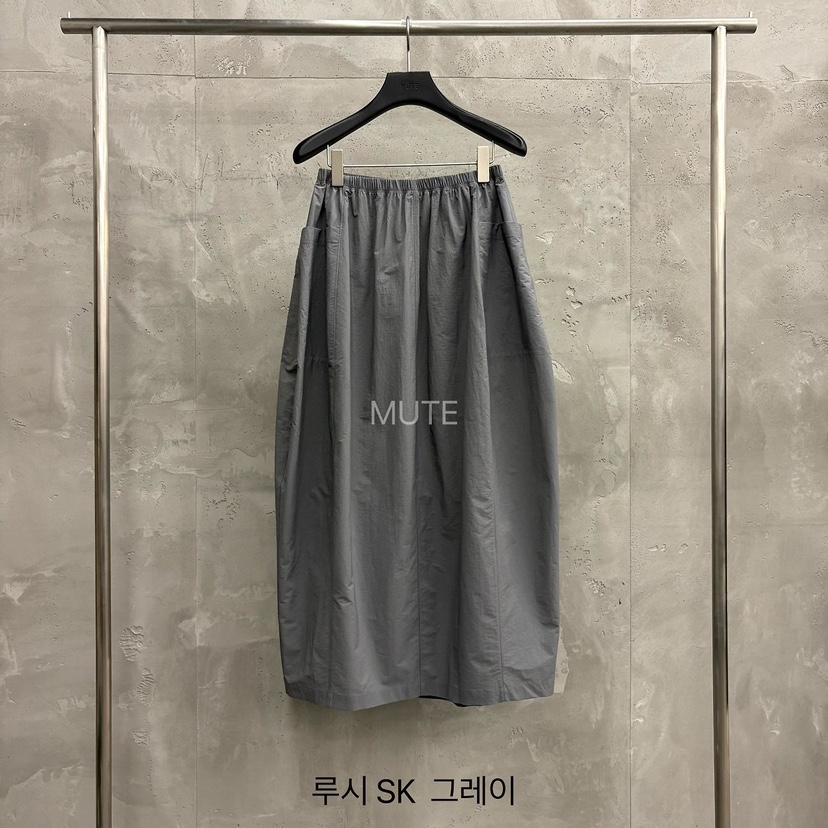 MUTE-P東大門直郵女裝新品時尚熱賣職業26春夏人氣推薦長裙MUTE長裙圖色3