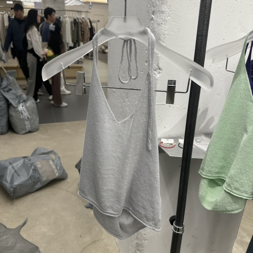 HELVETICA韓國直郵女裝新款時尚熱賣人氣真品職業吊帶背心HELVETICA吊帶/背心圖色3