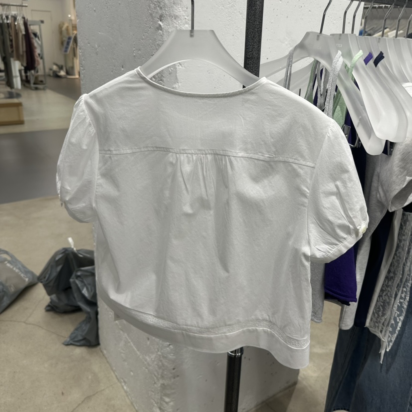 HELVETICA東大門代購女士新品人氣26春夏職業襯衫蕾絲衫蕾絲HELVETICA襯衫/蕾絲衫