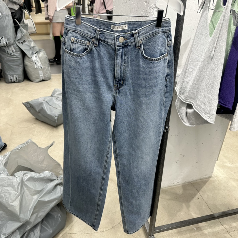 HELVETICA東大門直郵女士新品熱賣時尚職業真品人氣牛仔褲HELVETICA牛仔褲圖色1
