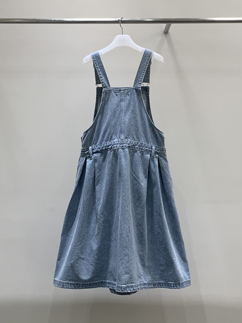 LOVE MOMENT東大門實拍韓國女裝新品職業時尚26春夏連衣裙LOVE MOMENT連衣裙