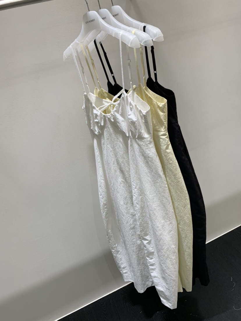 LOVE MOMENT韓國代購女士新款人氣時尚職業26春夏連衣裙LOVE MOMENT連衣裙