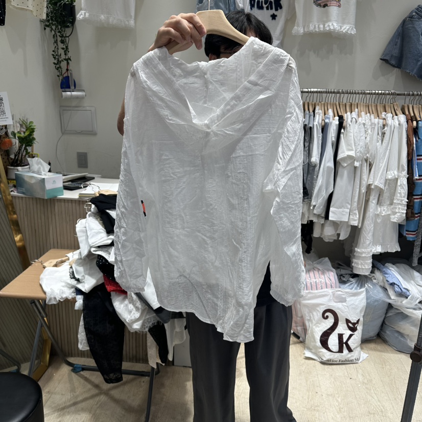 UNDERSTAR_VINTAGE韓國東大門直郵女裝新款熱賣襯衫蕾絲衫連帽衫刺繡蕾絲UNDERSTAR_VINTAGE襯衫/蕾絲衫