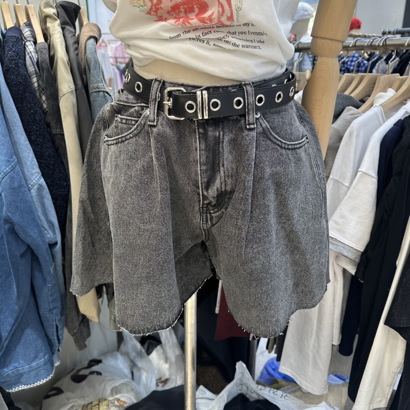 UNDERSTAR_VINTAGE韓國代購女裝新款職業26春夏短褲不含腰帶UNDERSTAR_VINTAGE短褲圖色1
