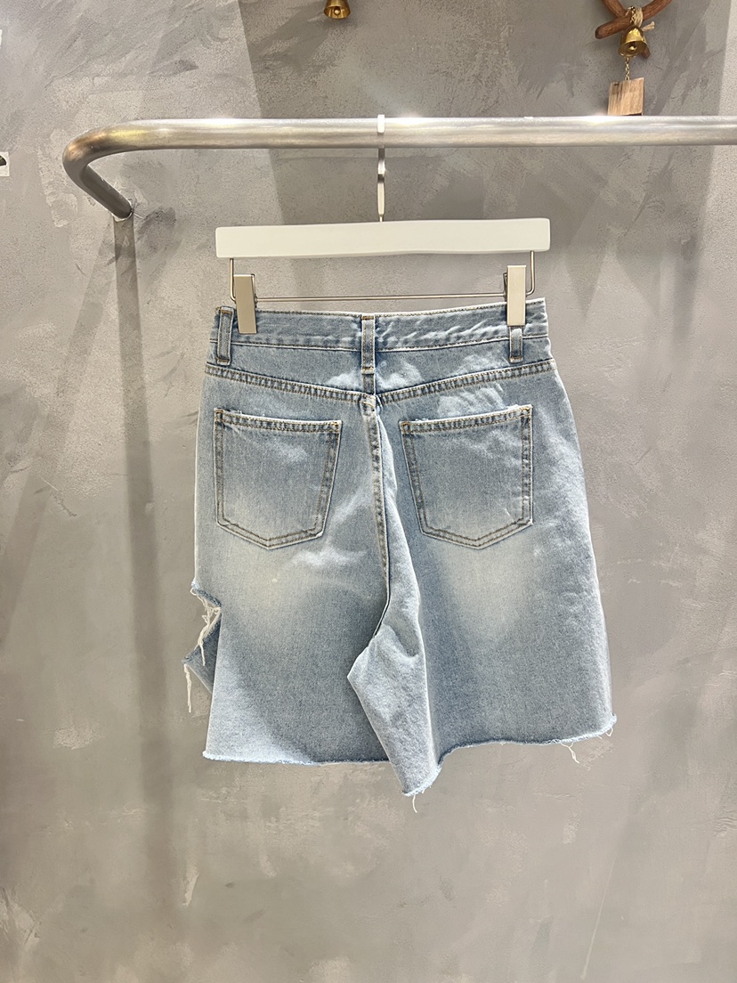 KIFF韓國代購女士新品推薦時尚休閑職業熱賣人氣短褲破洞KIFF短褲