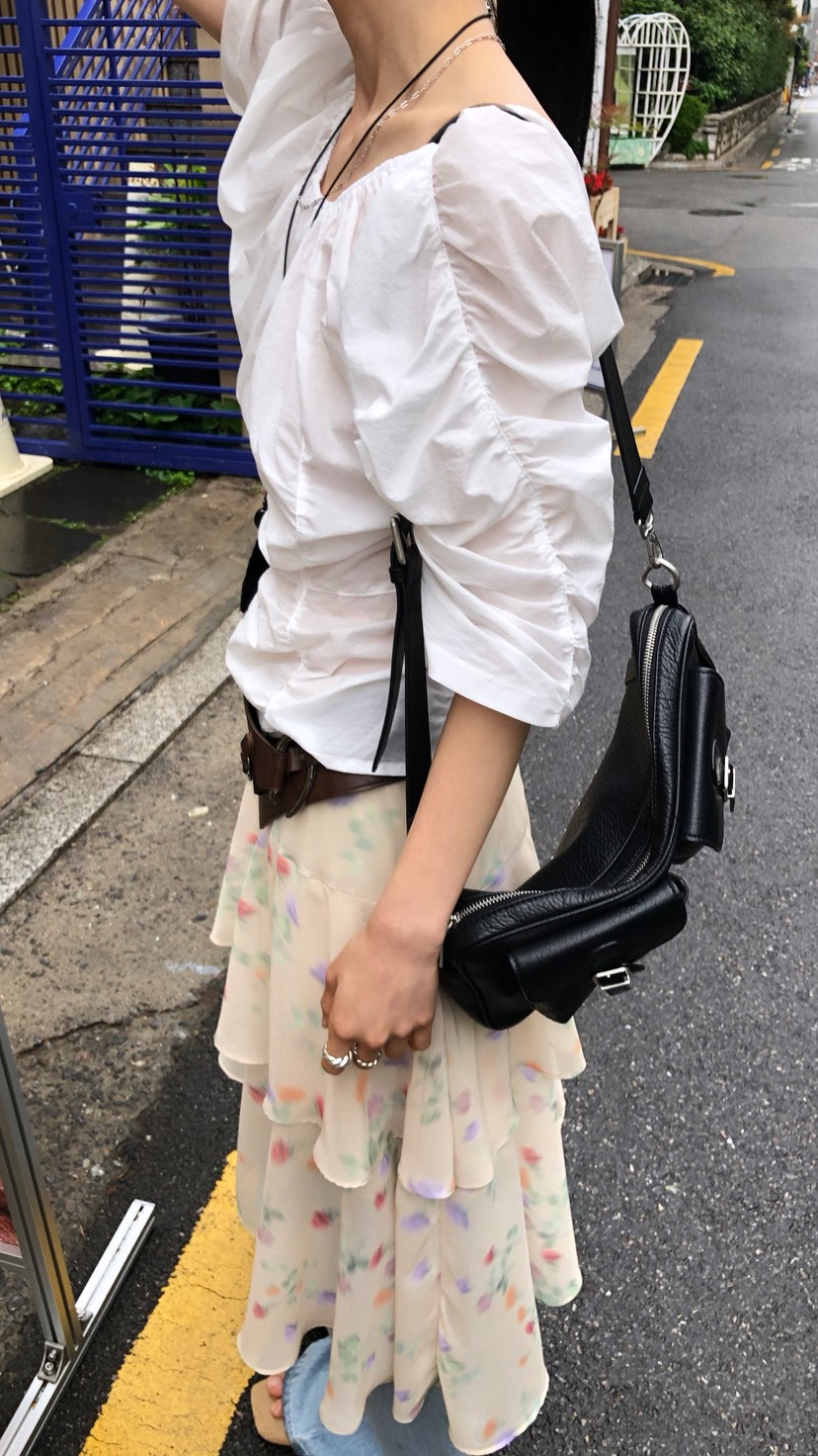 OVER RICH韓國直郵實拍女裝新款26春夏職業人氣襯衫蕾絲衫OVER RICH襯衫/蕾絲衫