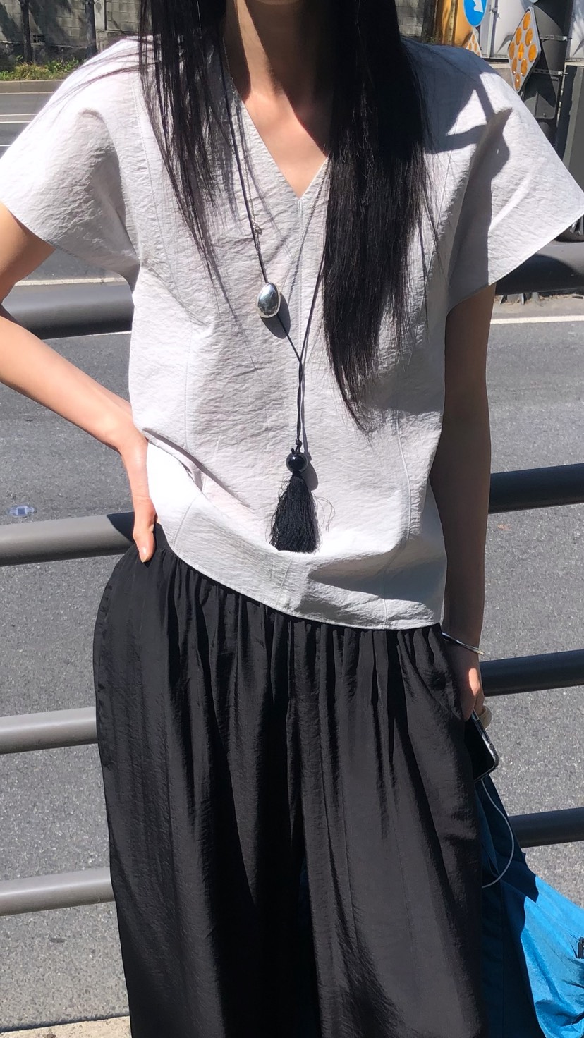 OVER RICH韓國代購女士新款26春夏時尚襯衫蕾絲衫荷葉邊OVER RICH襯衫/蕾絲衫