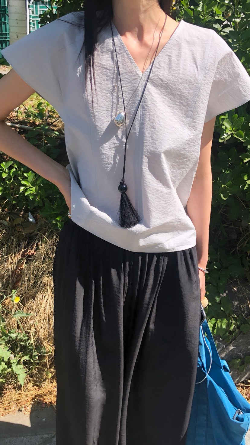 OVER RICH韓國代購女士新款26春夏時尚襯衫蕾絲衫荷葉邊OVER RICH襯衫/蕾絲衫