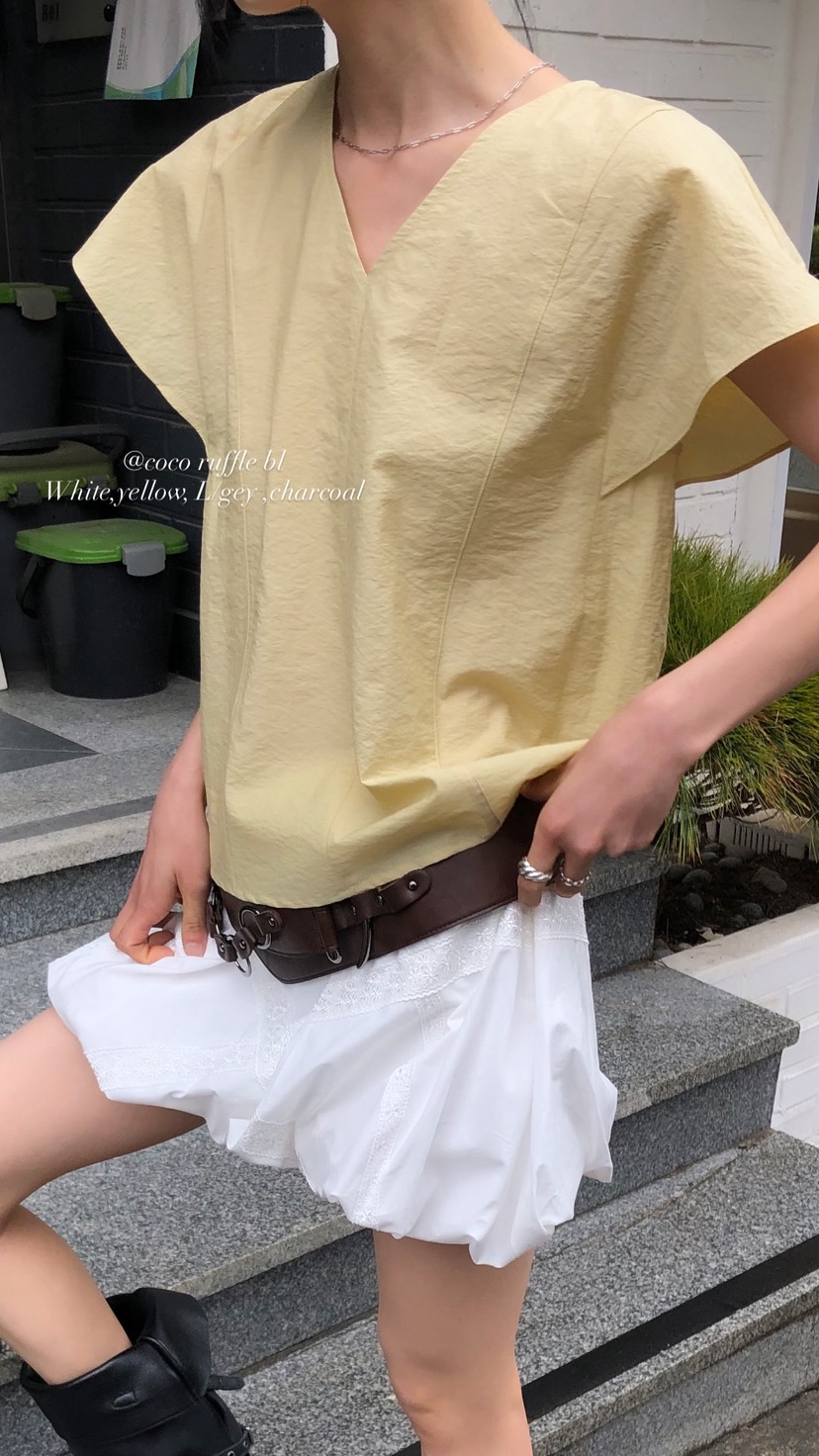 OVER RICH韓國代購女士新款26春夏時尚襯衫蕾絲衫荷葉邊OVER RICH襯衫/蕾絲衫