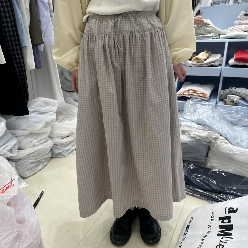 OURMOMENT韓國代購女裝新款26春夏熱賣休閑推薦人氣時尚長裙OURMOMENT長裙圖色1
