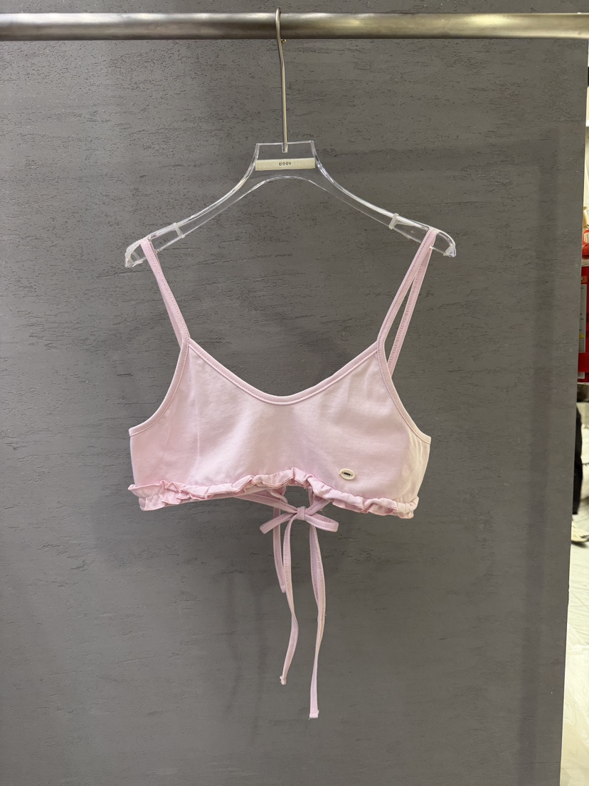 UOOV東大門實拍韓國女裝新品休閑26春夏熱賣吊帶背心荷葉邊UOOV吊帶/背心圖色1實際價格17000