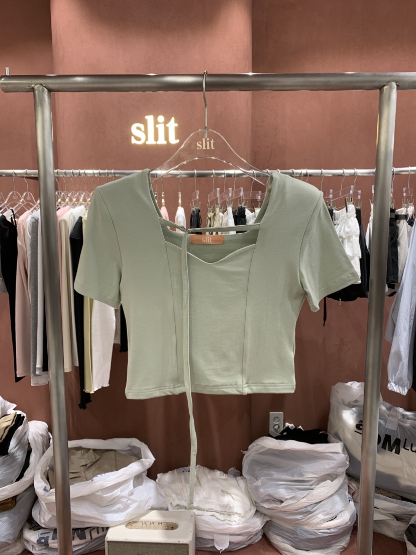 SLIT韓國直郵女士新品職業熱賣休閑時尚人氣推薦26夏季T恤SLITT恤圖色1