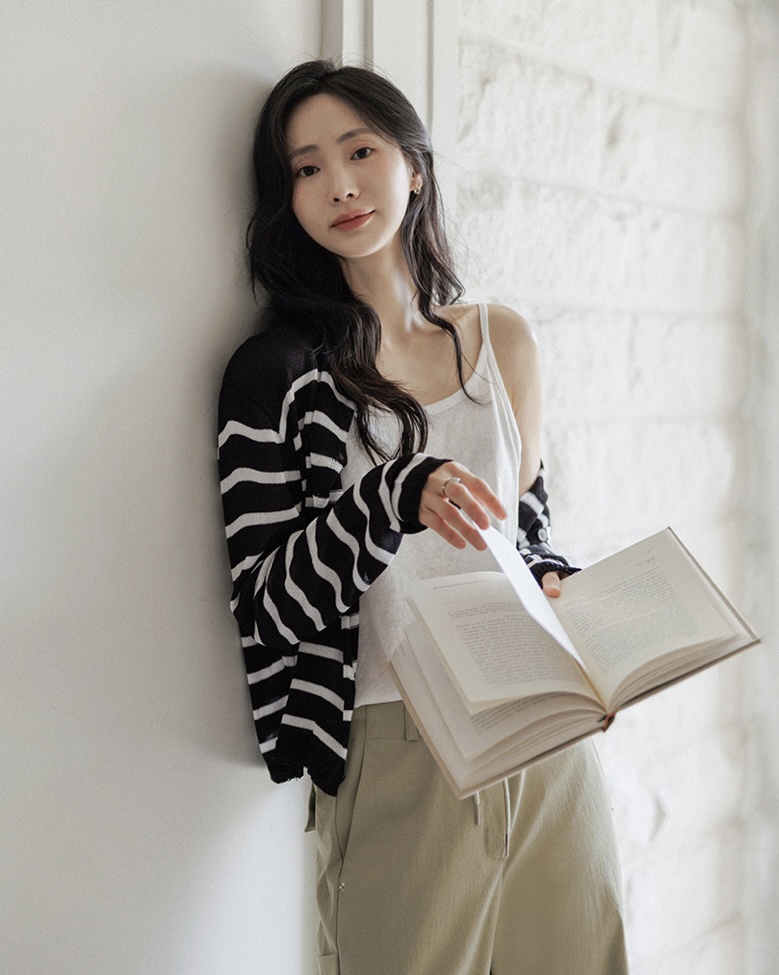EVERCOMMERCE METICULOUSLY DESIGNED韓國直郵女裝新品人氣針織衫開衫條紋EVERCOMMERCE METICULOUSLY DESIGNED針織衫