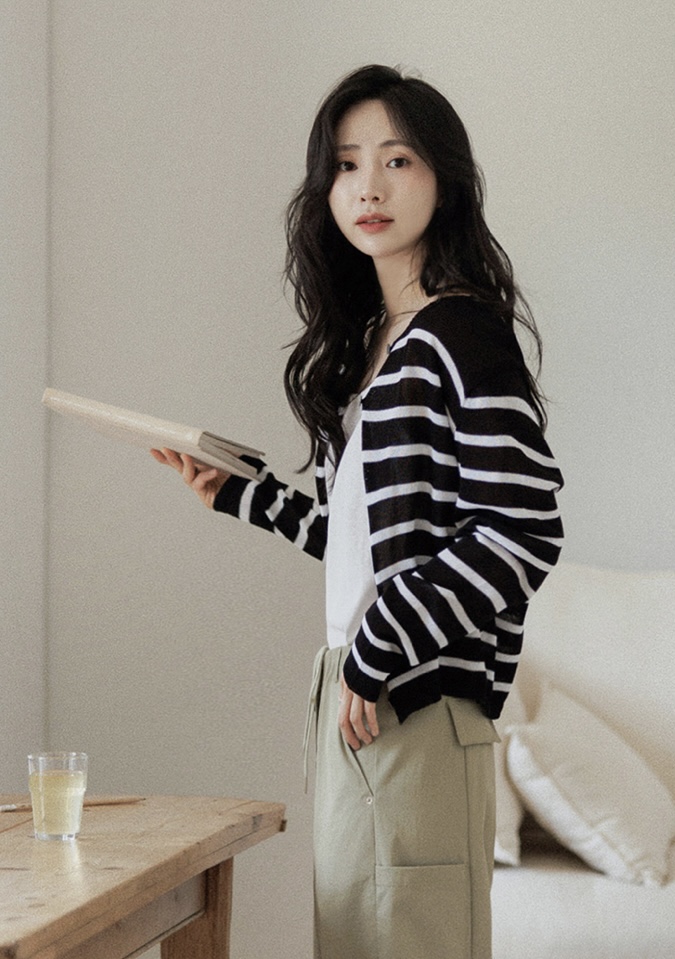 EVERCOMMERCE METICULOUSLY DESIGNED韓國直郵女裝新品人氣針織衫開衫條紋EVERCOMMERCE METICULOUSLY DESIGNED針織衫