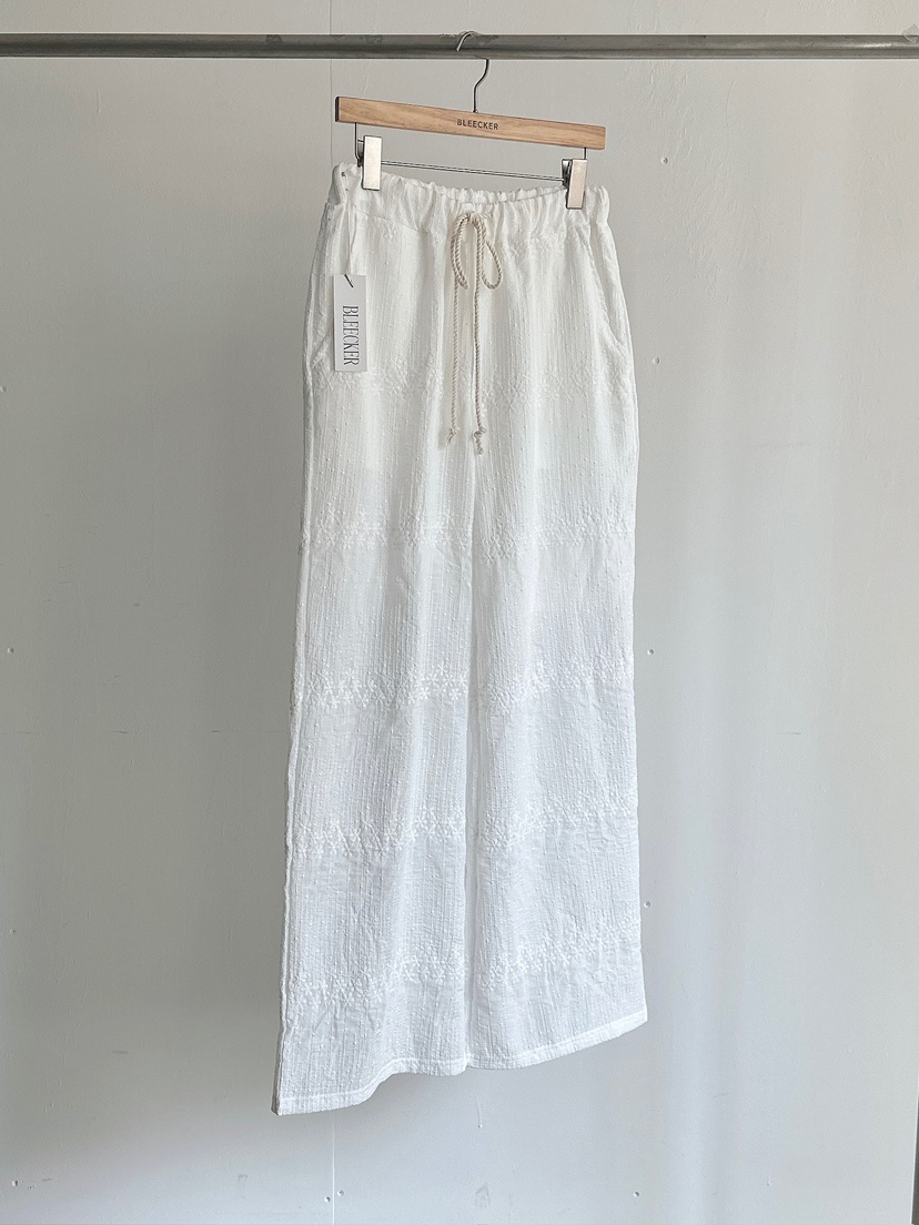 BLEECKER韓國代購女裝新品休閑時尚職業26夏季休閑褲刺繡蕾絲BLEECKER休閑褲圖色1