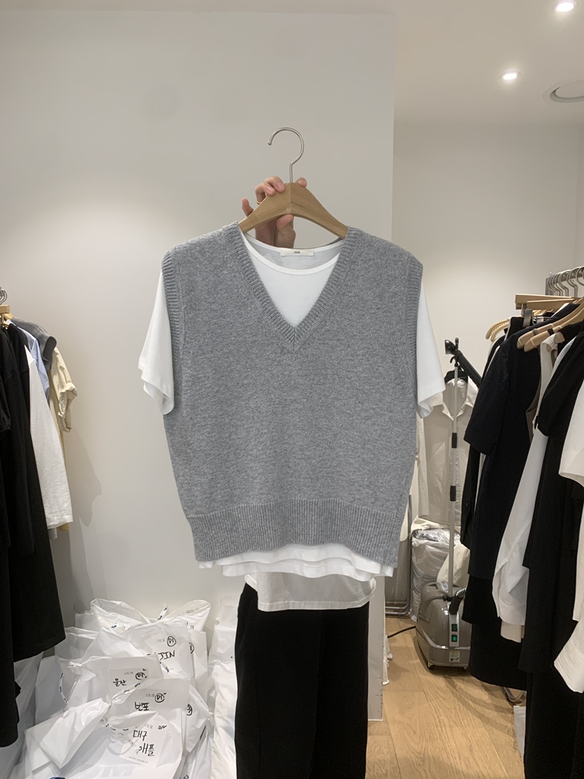 OUR-A/NOVAE東大門實拍韓國女士新品熱賣吊帶背心不含內搭棉布OUR/NOVAE吊帶/背心圖色1