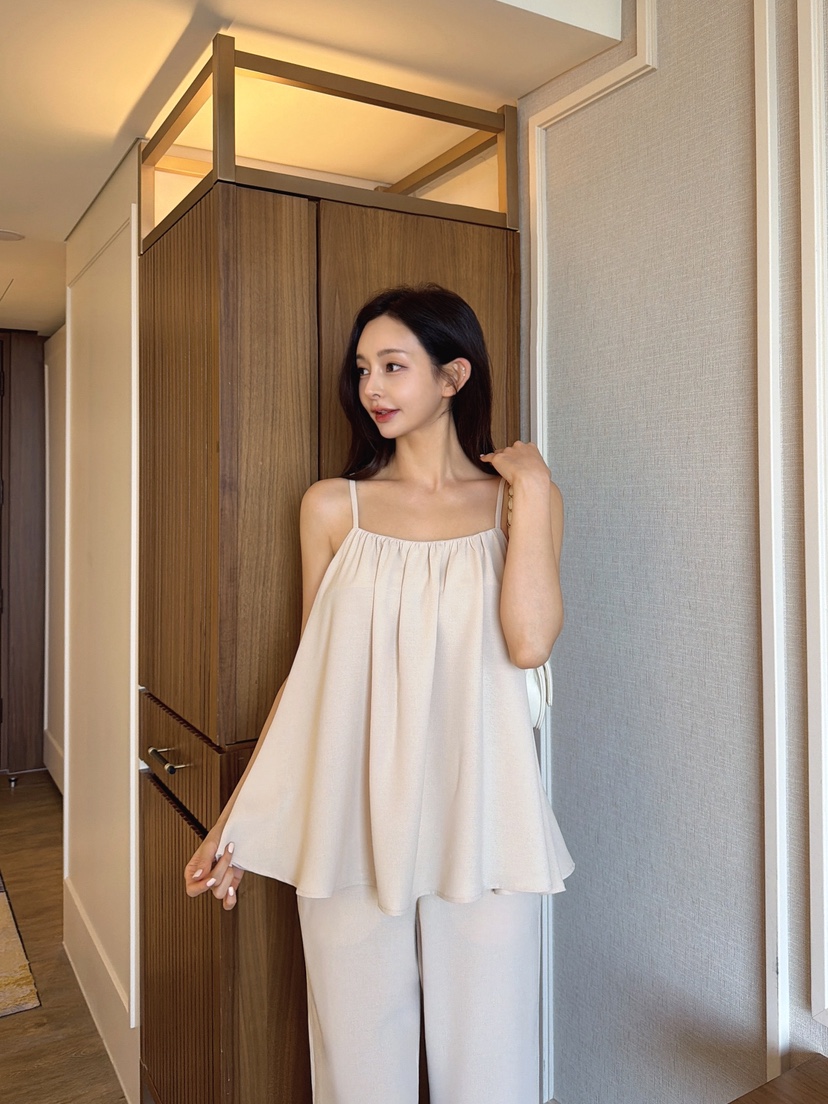 CLOTH韓國東大門直郵女士新品休閑推薦熱賣職業26夏季吊帶背心CLOTH吊帶/背心圖色1