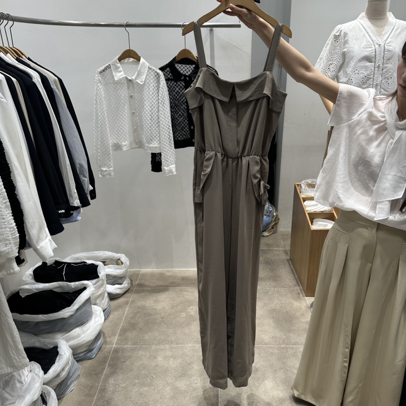 ENVY韓國東大門直郵女士新品推薦時尚26夏季熱賣人氣連體褲ENVY連體褲圖色1
