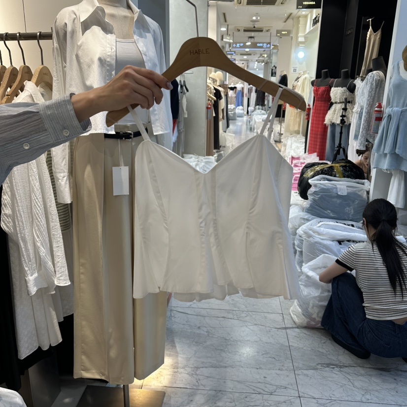 HABLE韓國東大門直郵女裝新品休閑時尚熱賣職業推薦吊帶背心HABLE吊帶/背心圖色1