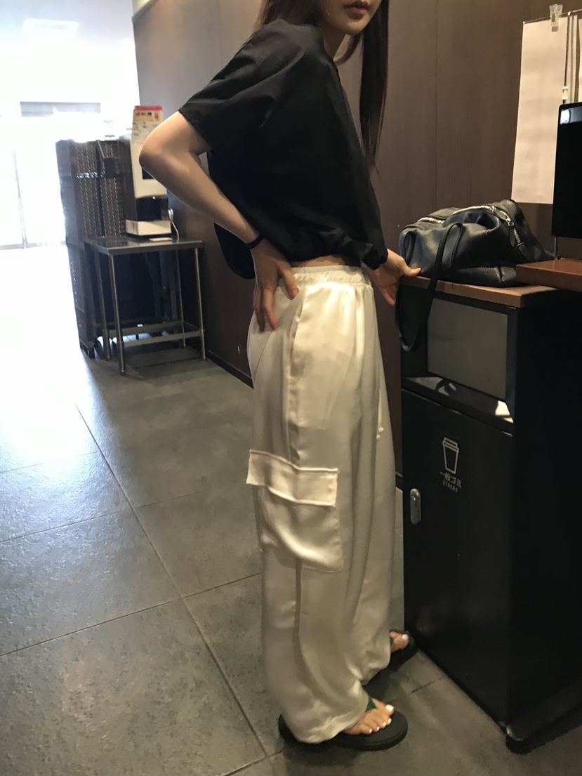 CEDARWOOD韓國東大門直郵女士新款時尚推薦褲子工裝褲緞面CEDAR WOOD褲子