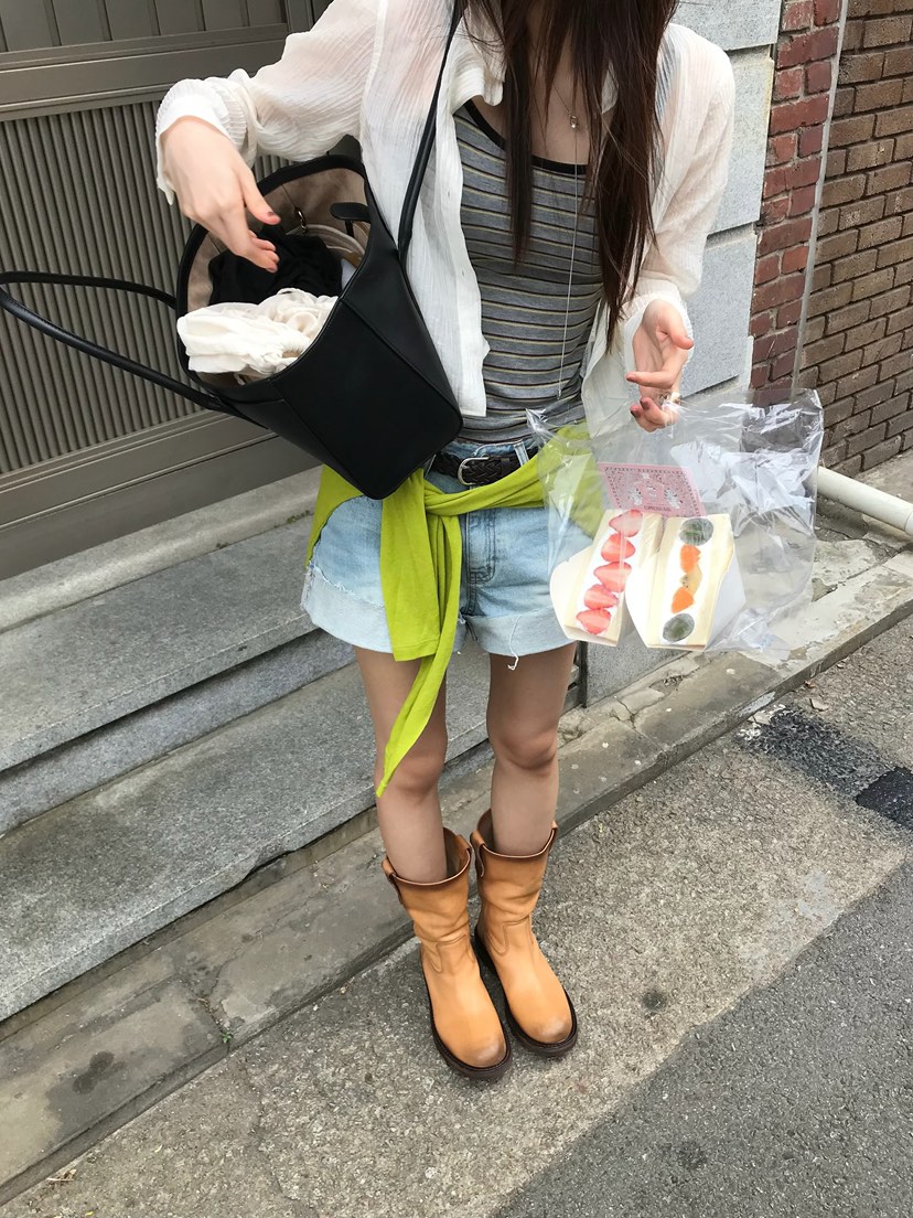 ESCHER韓國直郵女士新品26夏季推薦26春夏時尚襯衫蕾絲衫ESCHER襯衫/蕾絲衫