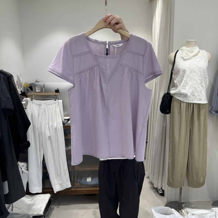 IRVINE東大門實拍韓國女裝新品休閑熱賣職業時尚襯衫蕾絲衫IRVINE襯衫/蕾絲衫圖色2