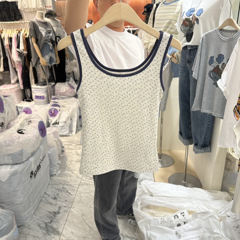 COCOMATON韓國直郵實拍女裝新品時尚熱賣26春夏吊帶背心花朵COCOMATON吊帶/背心圖色2