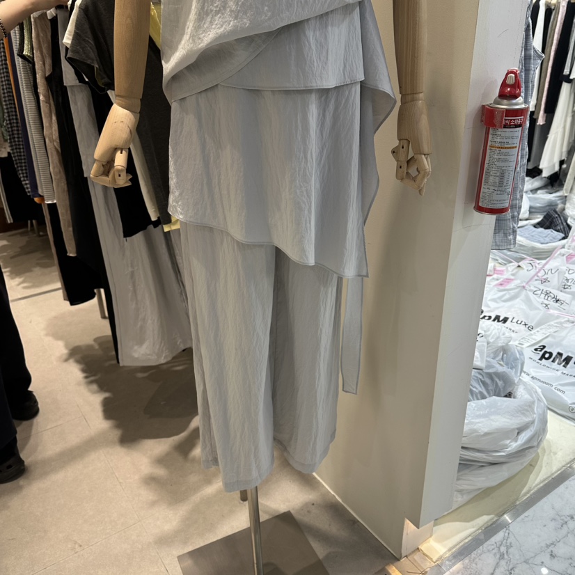 BUCKLE韓國代購女裝新款26夏季熱賣職業休閑人氣推薦裙褲BUCKLE裙褲圖色1