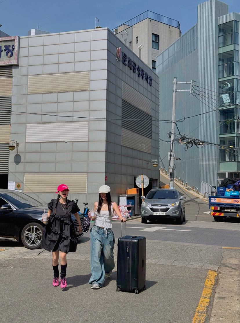 OKIE韓國代購女士新款推薦26春夏人氣時尚職業吊帶背心圓點OKIE吊帶/背心
