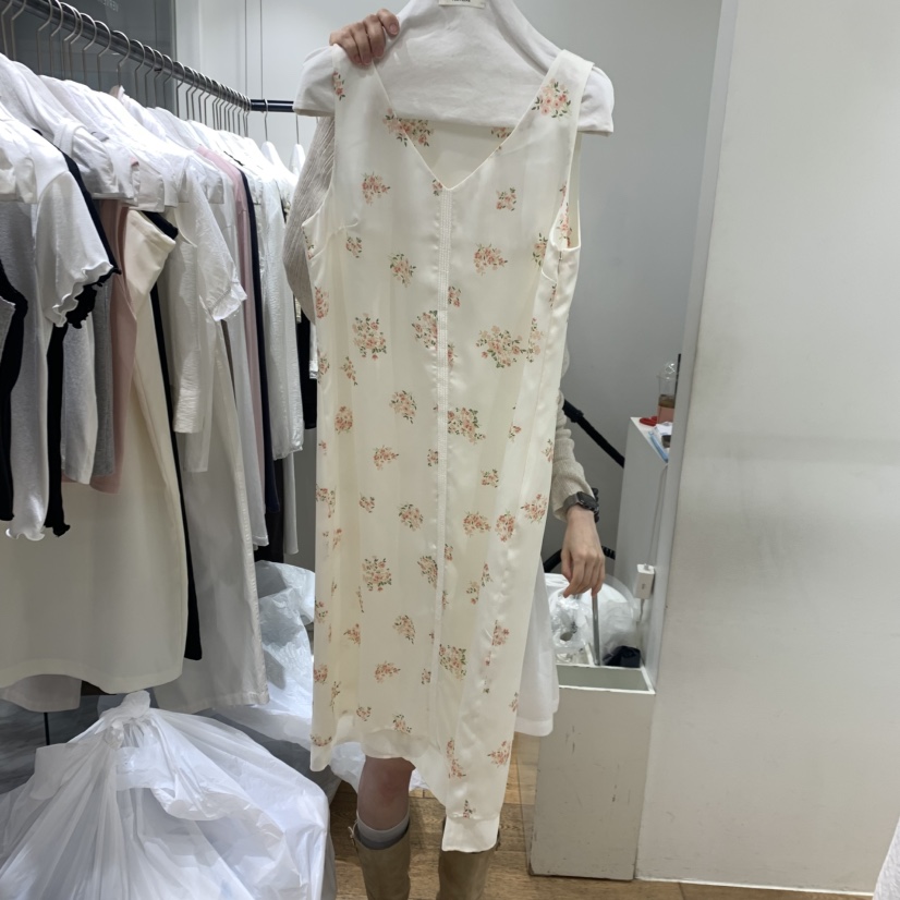 VERVEINE韓國代購女士新品26夏季推薦人氣26春夏職業連衣裙VERVEINE連衣裙圖色1