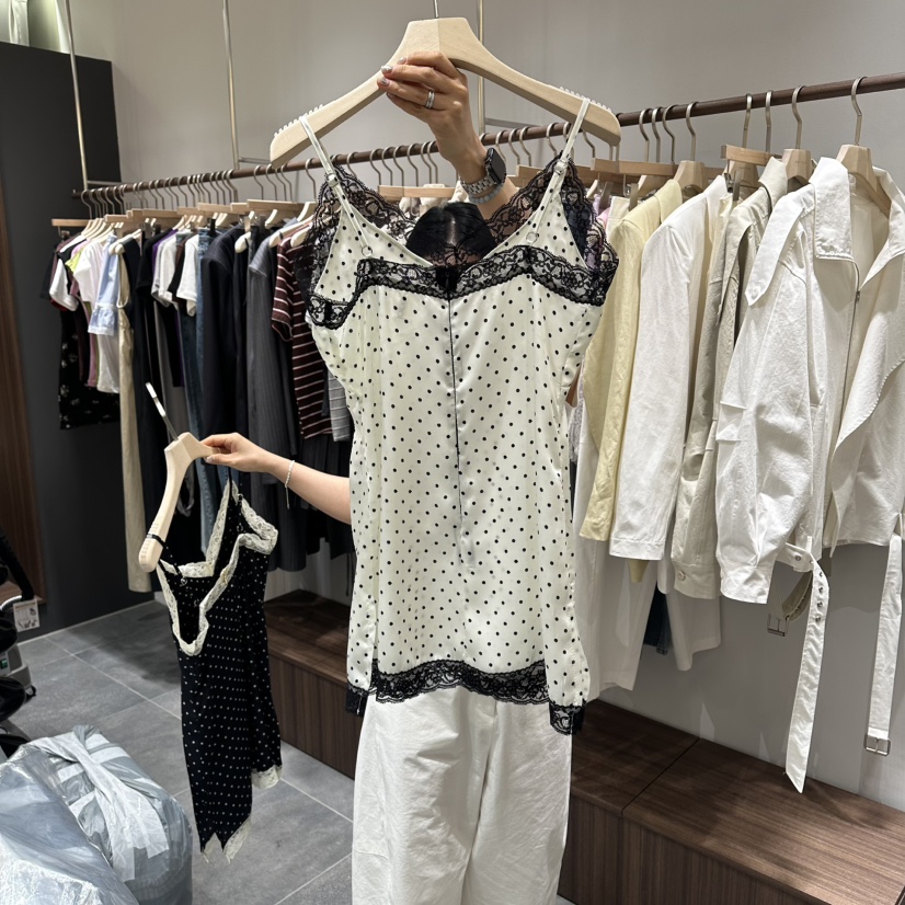 BABYTOUCH韓國東大門直郵女裝新品推薦26春夏熱賣人氣連衣裙BABYTOUCH連衣裙