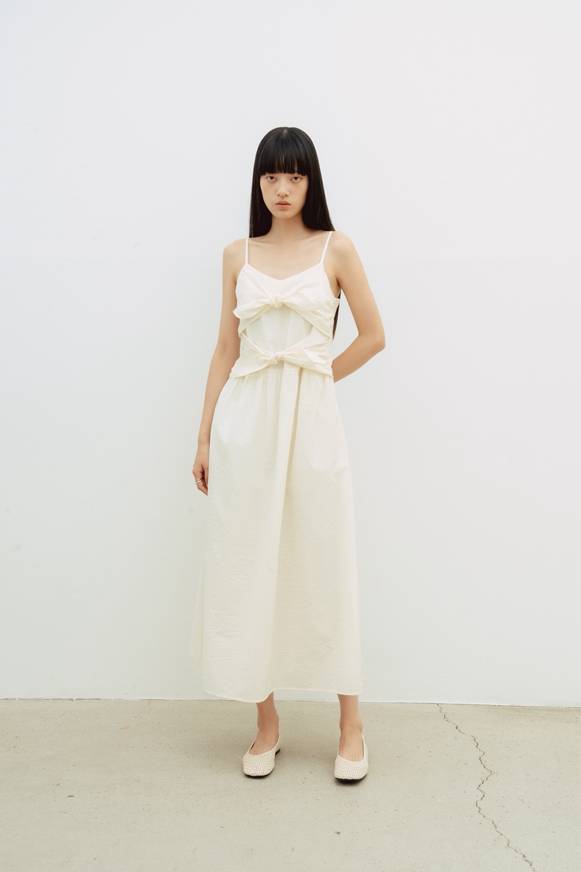 GALERIE NUIT韓國代購女士新款時尚26夏季職業連衣裙系帶緞GALERIE NUIT連衣裙