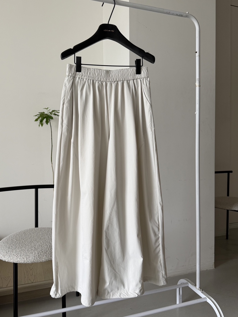 LARCENCICL/BESO東大門實拍韓國女士新品26春夏人氣休閑褲LARCENCICL/BESO休閑褲圖色2
