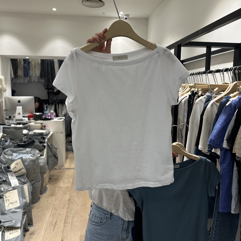 BRUNI/RICOTTA東大門實拍韓國女裝新品推薦時尚26春夏T恤船領BRUNI/RICOTTAT恤圖色1