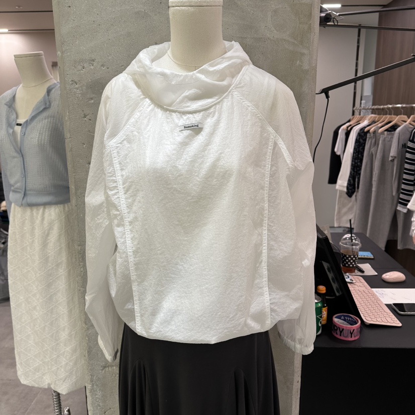 URBANSTORY/REMAKING韓國代購女士新款休閑襯衫蕾絲衫插肩袖連帽Remaking/URBANSTORY襯衫/蕾絲衫圖色1