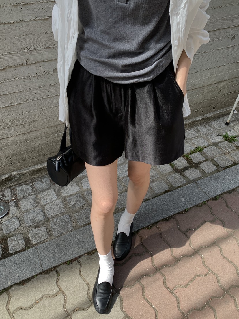 B_GARDER韓國直郵女裝新款熱賣休閑職業26春夏26夏季短褲緞面B.GARDER短褲圖色2