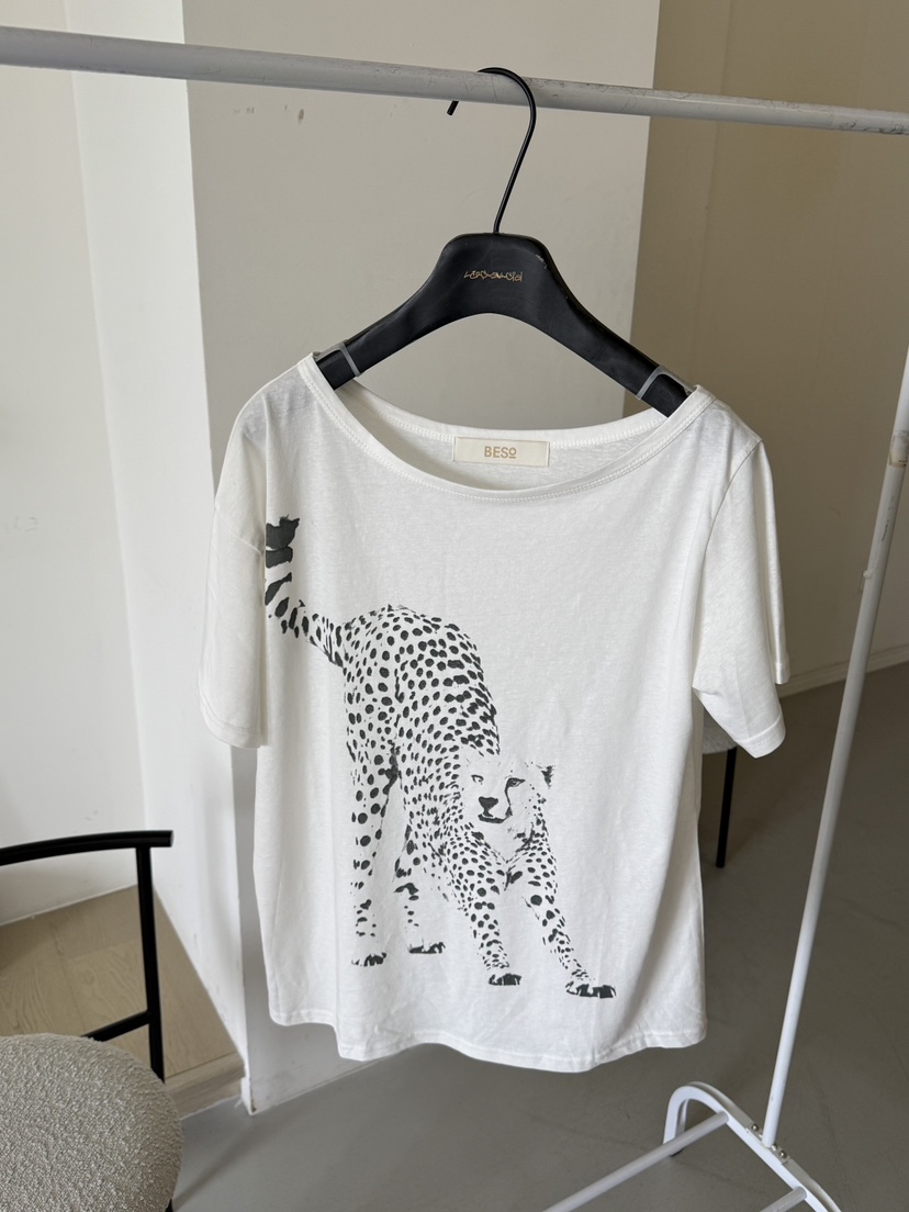 LARCENCICL/BESO韓國東大門代購女士新品26春夏推薦人氣T恤LARCENCICL/BESOT恤圖色1