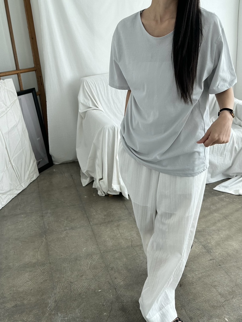LE VASE韓國直郵女士新款推薦26夏季26春夏職業人氣熱賣T恤LE VASET恤圖色2