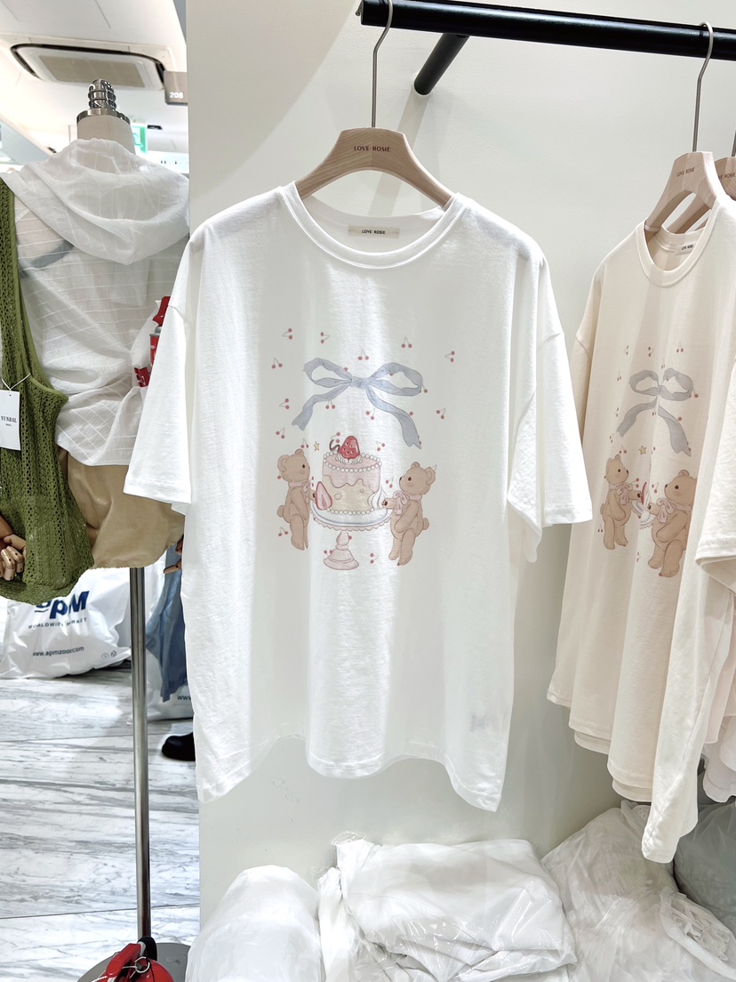 LOVE ROSIE韓國東大門直郵女士新款26夏季T恤泰迪熊絲帶LOVE ROSIET恤圖色1