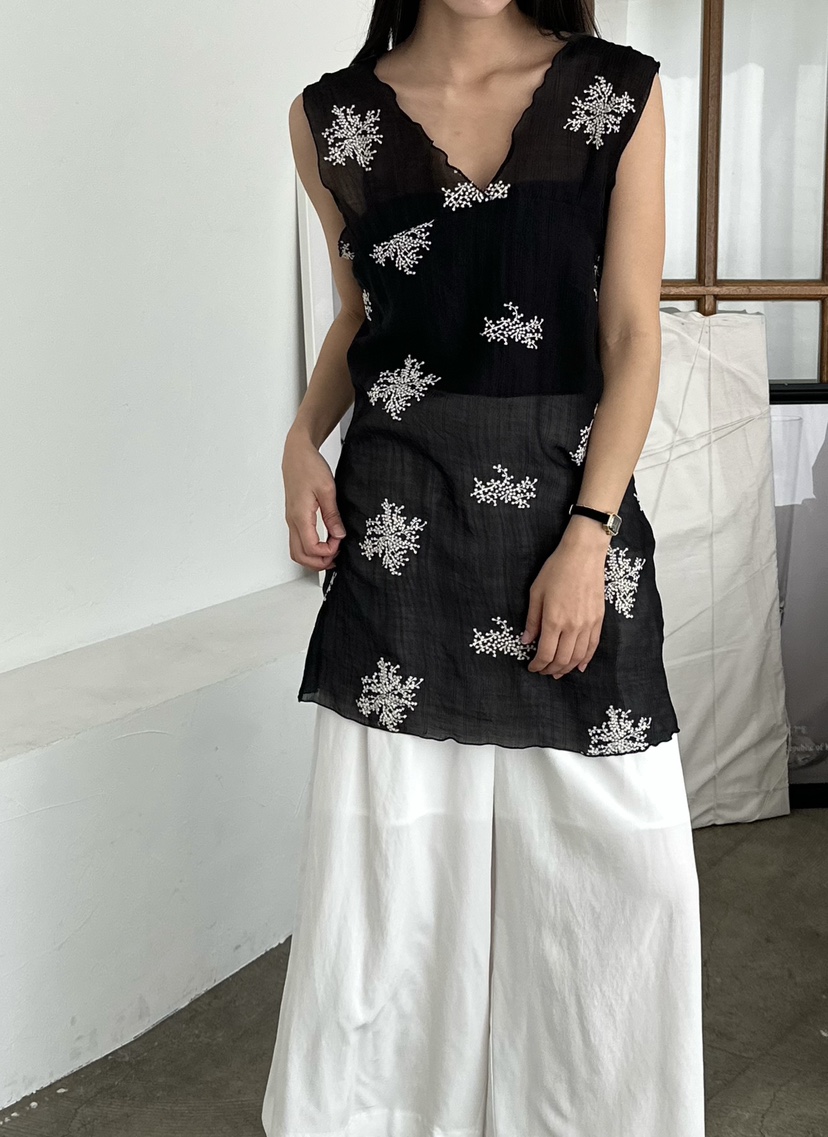 LE VASE東大門直郵女裝新款推薦真品26春夏吊帶背心不含內搭LE VASE吊帶/背心